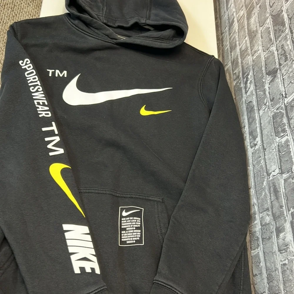 Nike hoodie‎